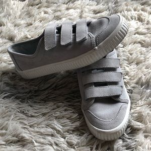 Sperry Crest Creeper Suede Velcro Sneaker